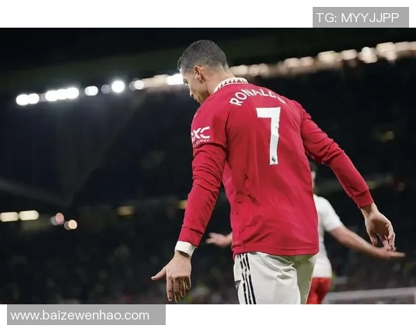 C罗足球服号码背后的故事与传奇成就解析 C罗足球服号码背后的故事与传奇成就解析